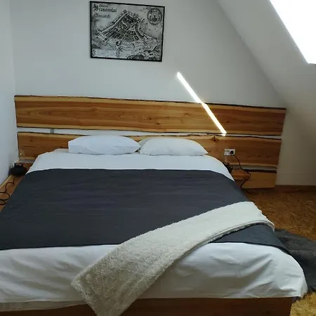 Middlehouse Gasthuis 3*