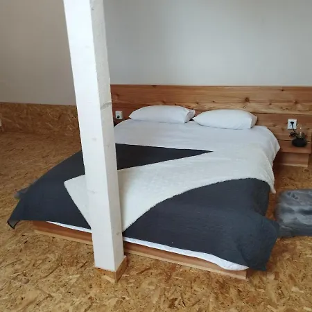 Middlehouse Guest house