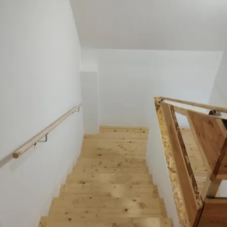 Middlehouse Penzion Brašov