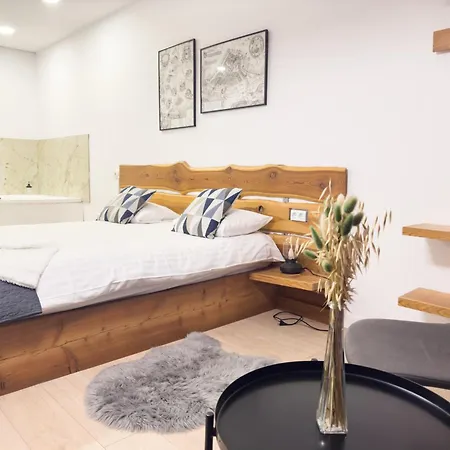 Middlehouse Braşov