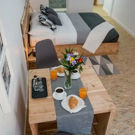 Guest house Middlehouse Brasov