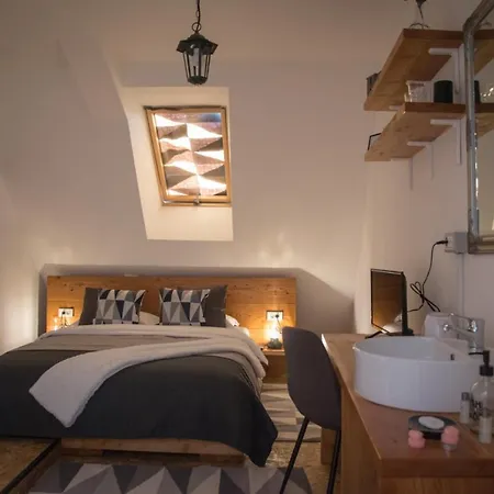 Pensiune Middlehouse 3*