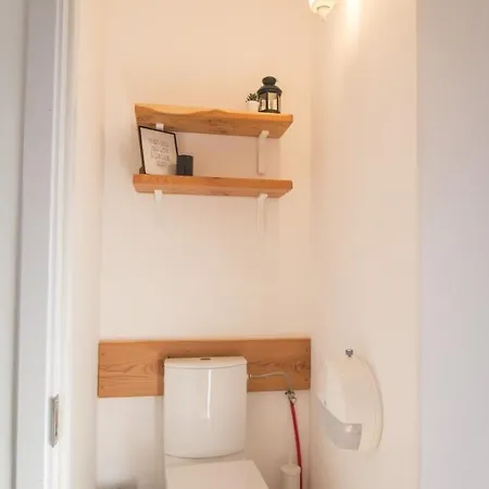 Guest house Middlehouse 3*