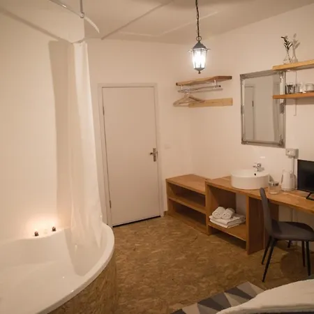 Middlehouse Guest house Brasov