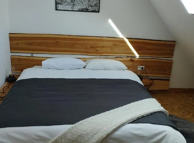 Middlehouse Gæstehus 3*