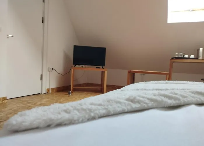 Guest house Middlehouse 3*