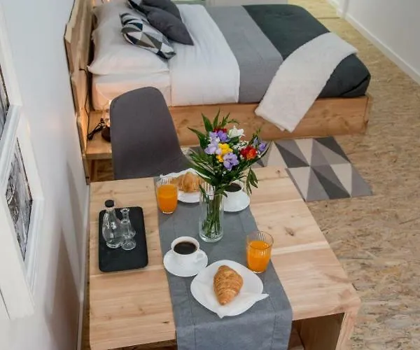 Guest house Middlehouse Brasov