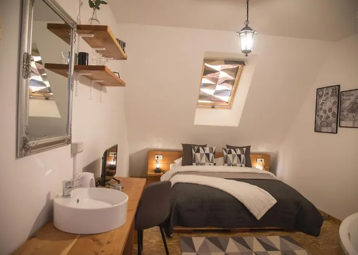 Middlehouse Gæstehus 3*